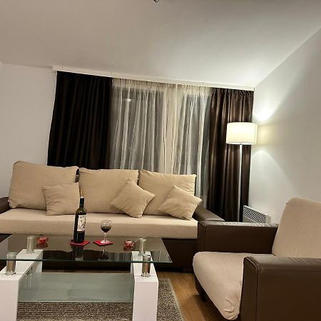 Aspen Luxury Apartamnet 라즐로그 외부 사진