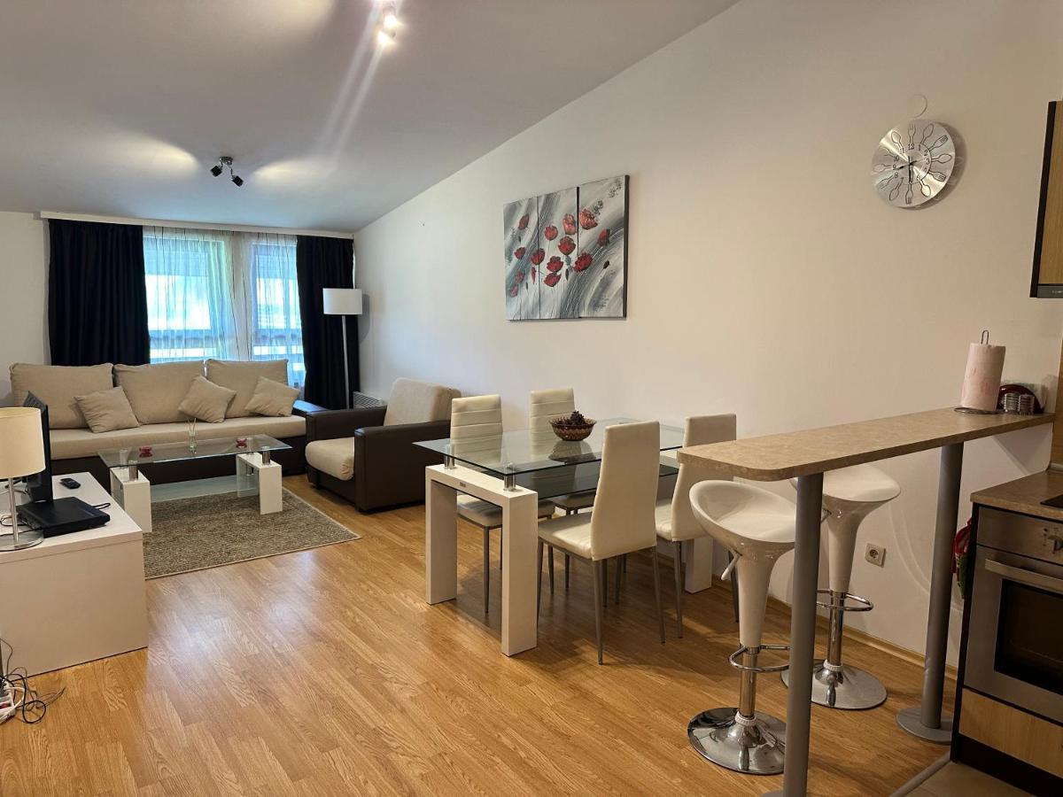 Aspen Luxury Apartamnet 라즐로그 외부 사진