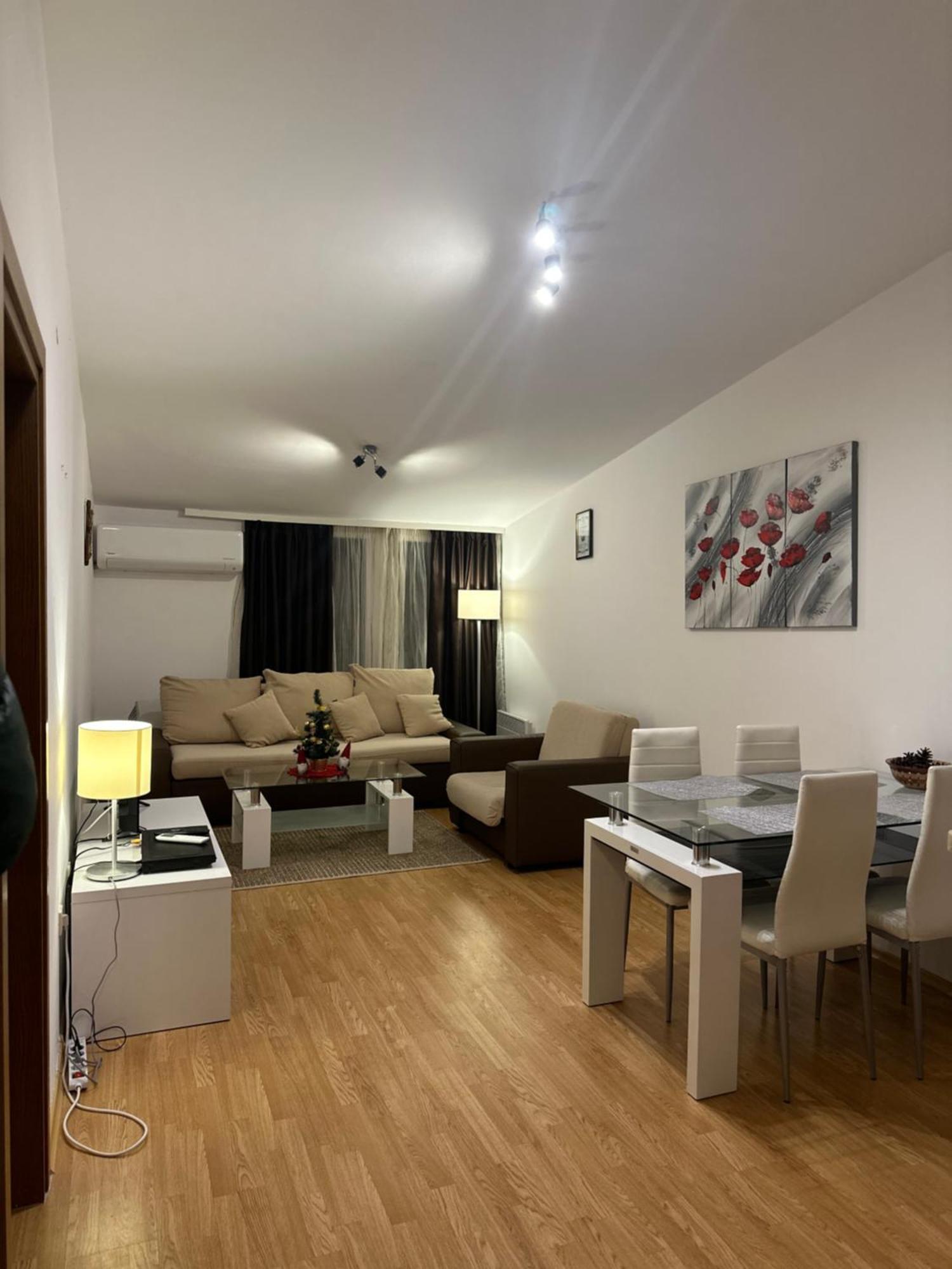 Aspen Luxury Apartamnet 라즐로그 외부 사진